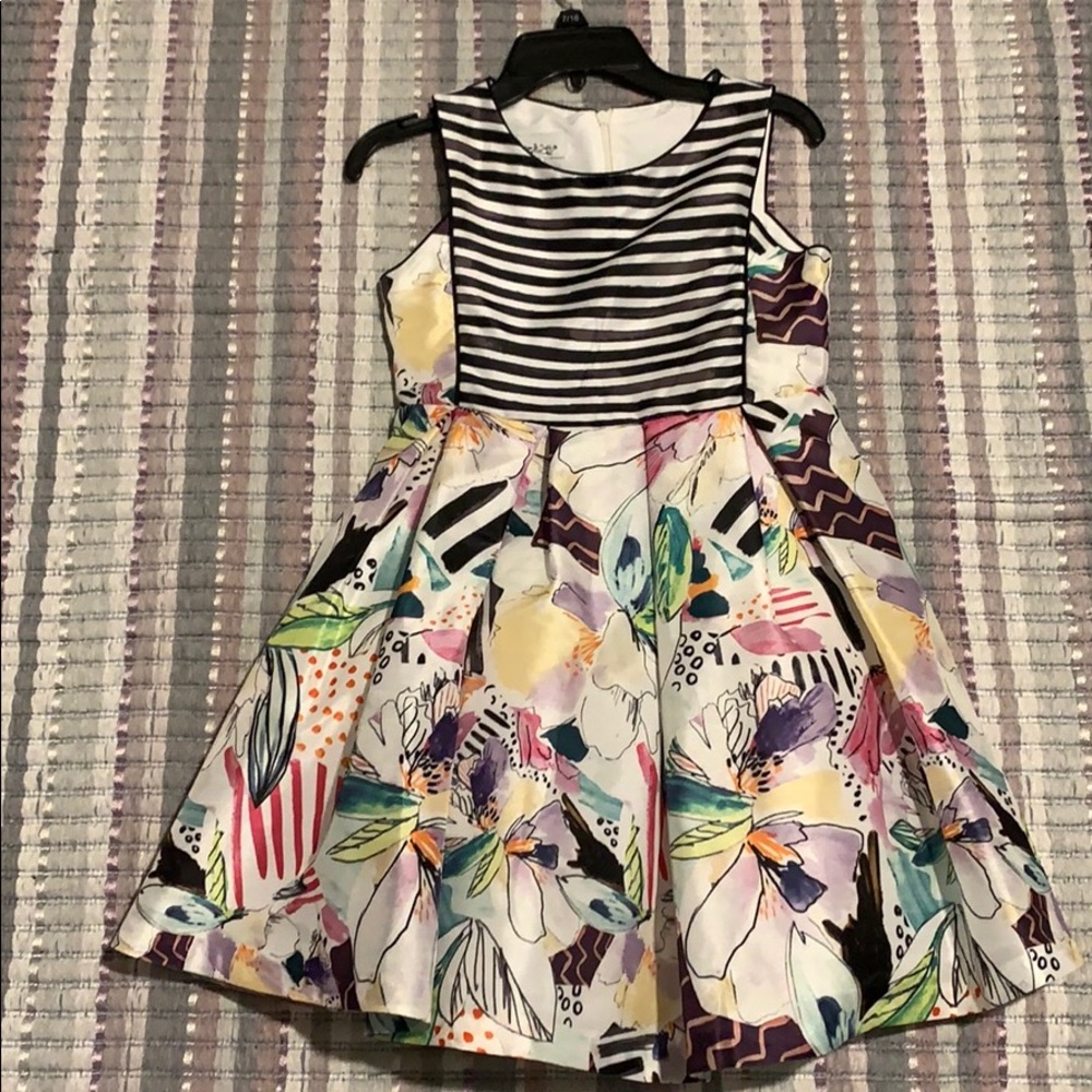 Girls dress
